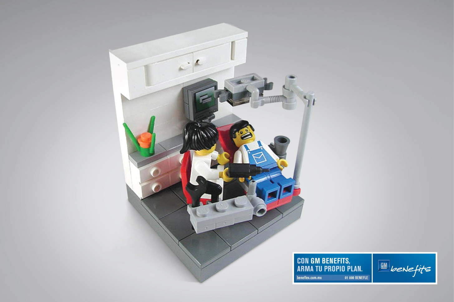 GM Benefits - Arma tu propio plan Print Ad